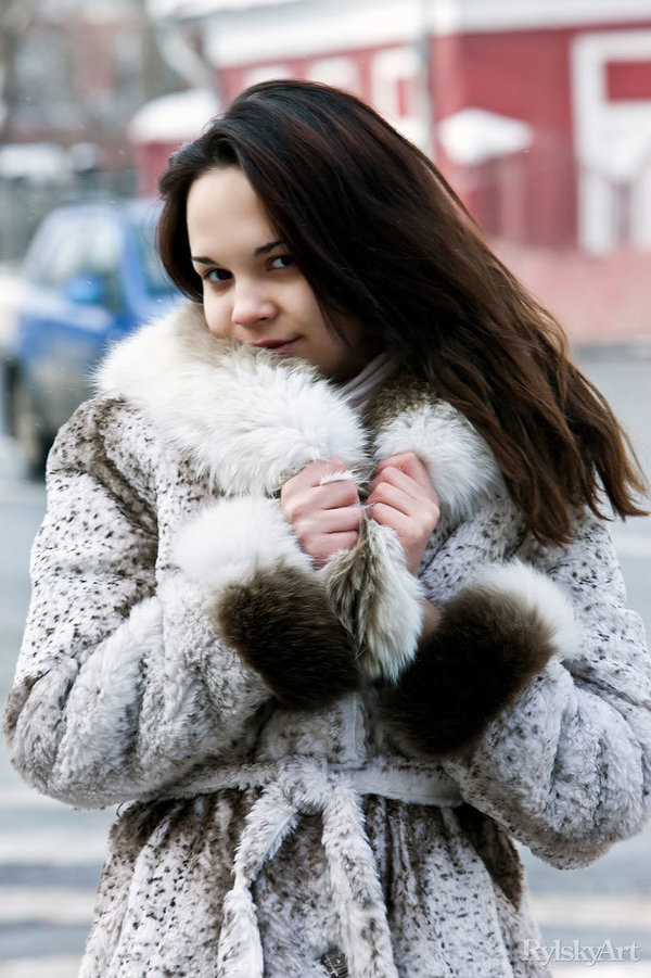 Ясмина, 44